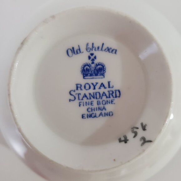 Vintage Old Chelsea Royal Stafford Bone China Cup Blue White - Picture 4 of 8